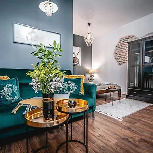 https://piedmont-studio-by-loft-affair.krakowhotelspoland.com